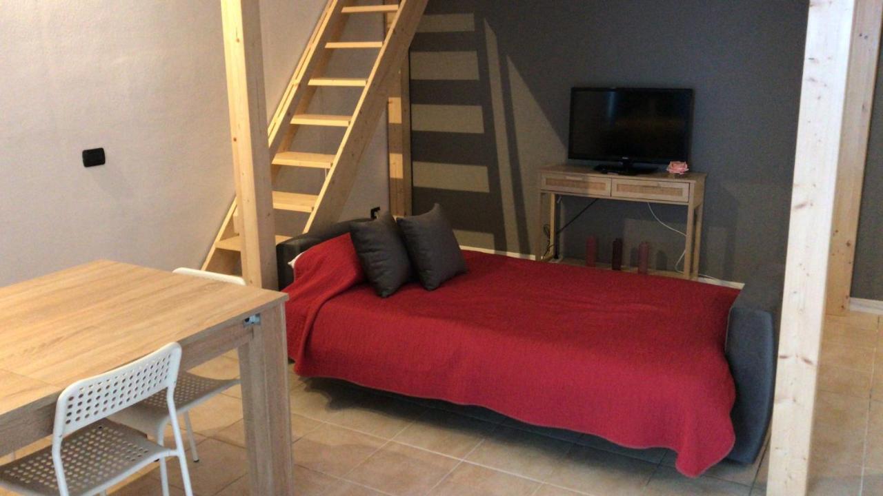 Feel Like Home In Milan Bagian luar foto