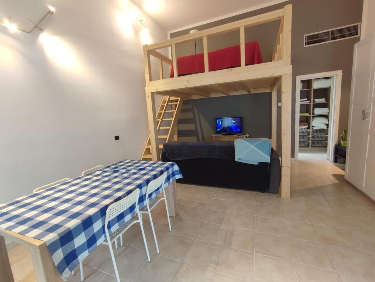 Feel Like Home In Milan Bagian luar foto
